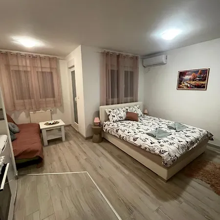 34 Ντόμποϊ
